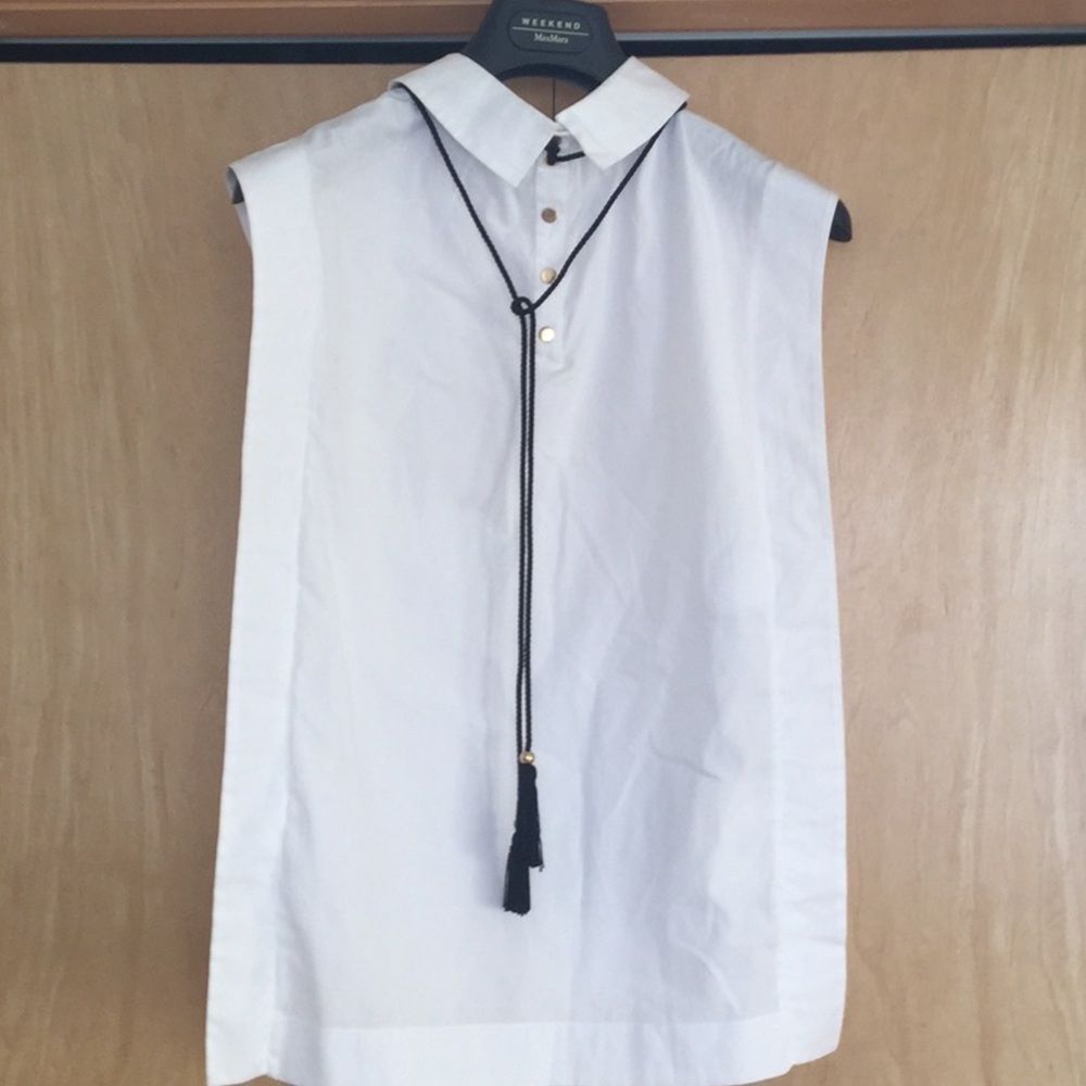 Philosophy Collared Sleeveless Cotton Blouse - Picture 2 of 11